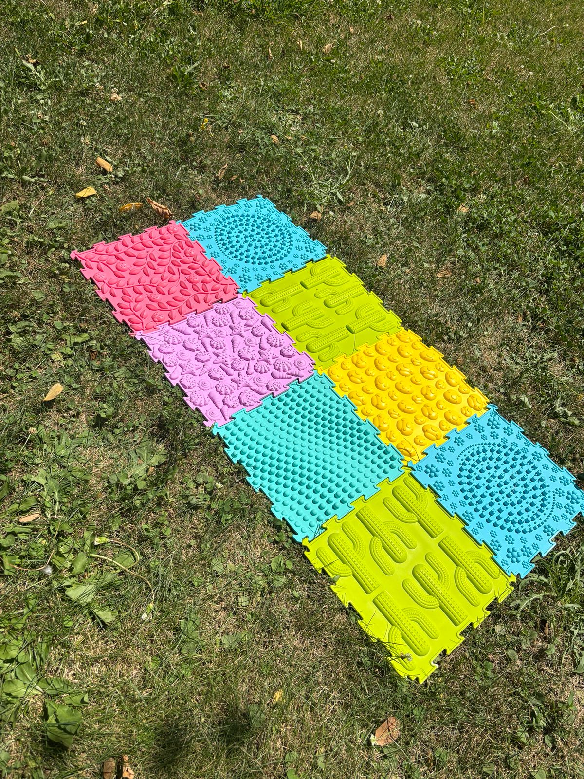 Pack alfombra sensorial 8 piezas – descalzos y aprendiendo